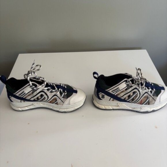 Burberry Union Check Archive Beige Low Cut Designer Trainers Sneakers Men Sz 9 - Picture 5 of 7